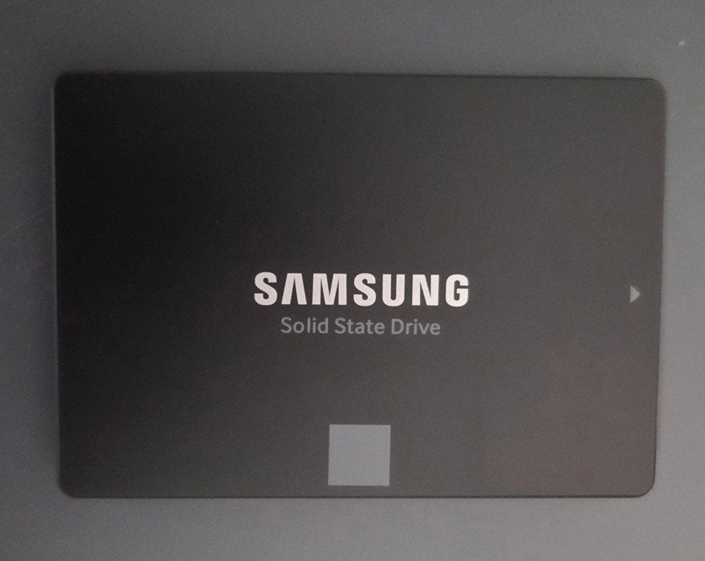 Samsung 870 EVO 4TB SSD, Computers en Software, Harde schijven, Intern, Verzenden, Zo goed als nieuw, Samsung