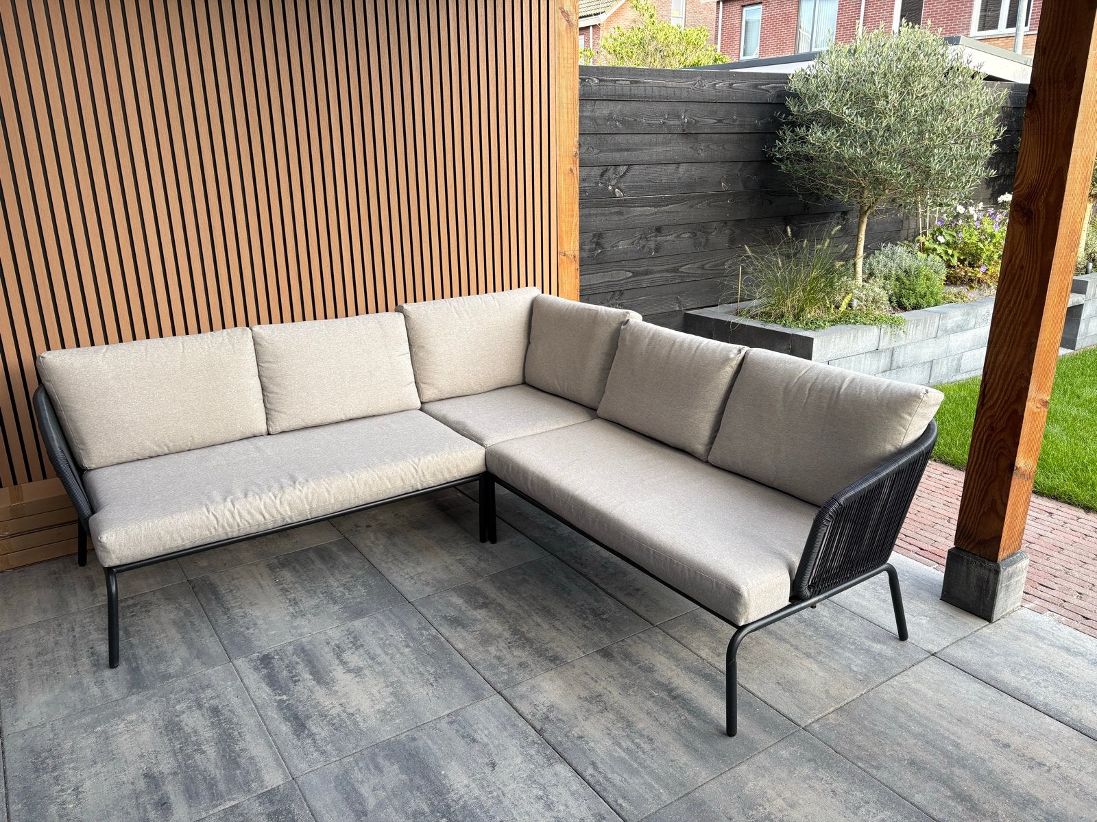 loungeset / loungebank / buitenbank met comfortabele kussens, Tuin en Terras, Ophalen, Zo goed als nieuw, Loungeset, Bank