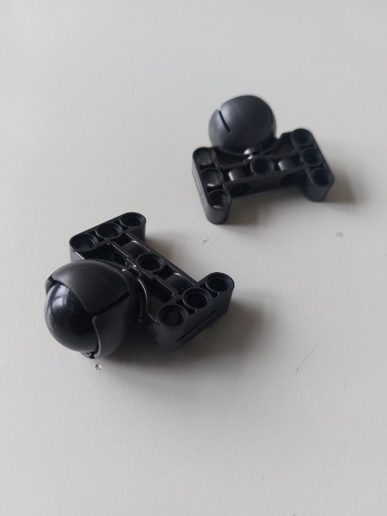 2 technic Lego stuurkogelgewricht H-vorm + kogel, Lego, Ophalen of Verzenden, Zo goed als nieuw, Technic