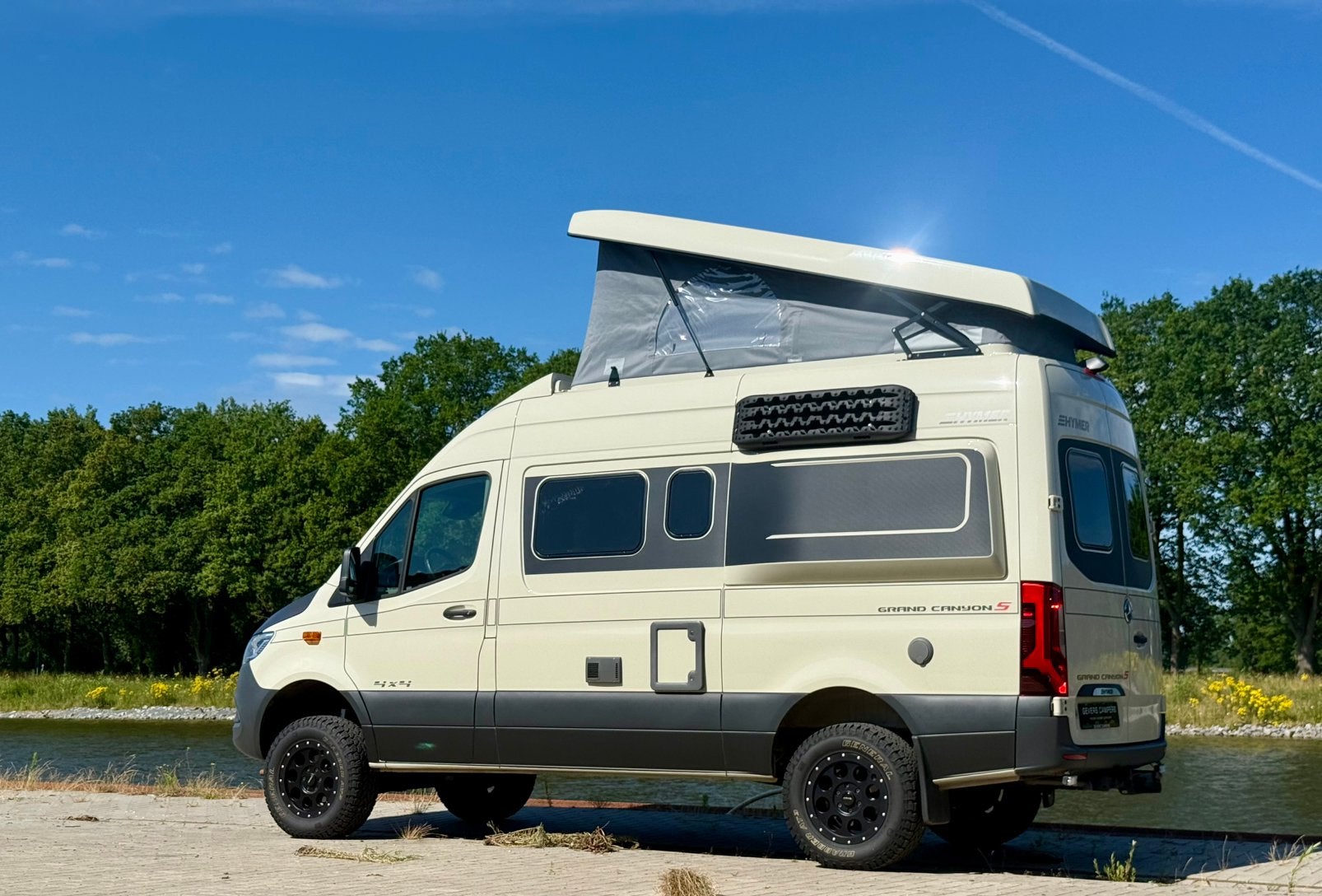 Foto 4 van Hymer Grand Canyon S 4x4 offroad Mercedes 190PK, 26.680km