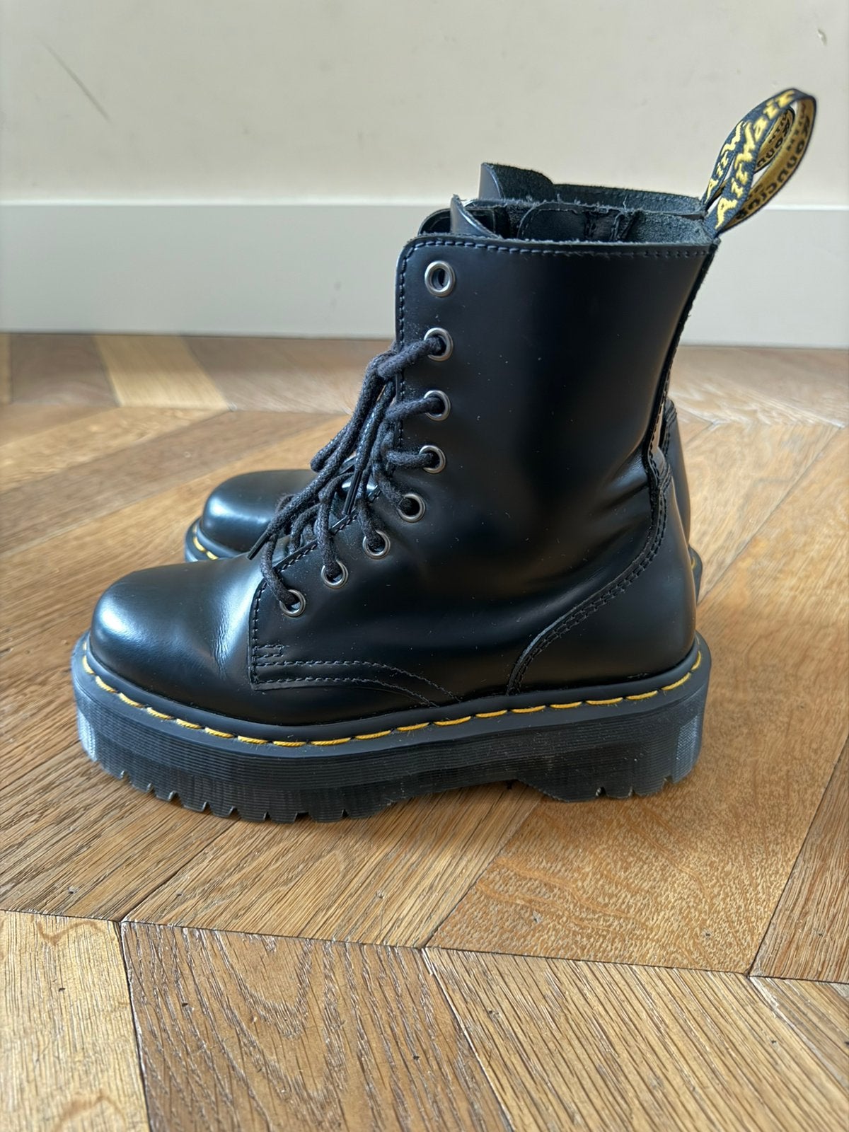Dr. Martens platform, Ophalen of Verzenden, Zo goed als nieuw, Zwart