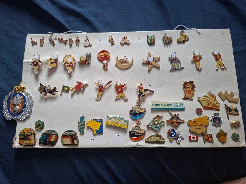 Grote verzameling vintage speldjes en pins, Ophalen of Verzenden, Gebruikt, Overige onderwerpen, Speldje of Pin