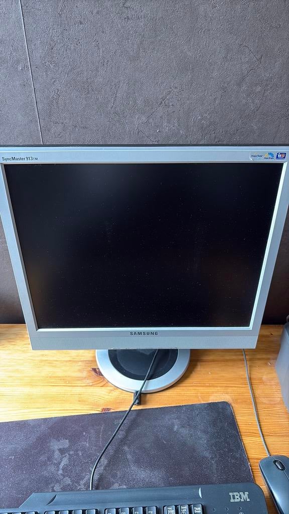 Samsung syncmaster 913TM beeldscherm, Full HD, Ophalen of Verzenden, Zo goed als nieuw, VGA