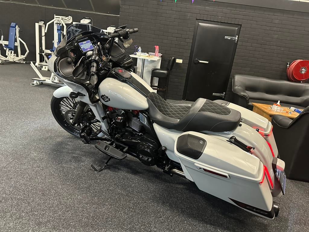 Harley davidson  road glide cvo, Motoren, Motoren | Harley-Davidson, Handvatverwarming, Motorrijbewijs A, Particulier, Toermotor