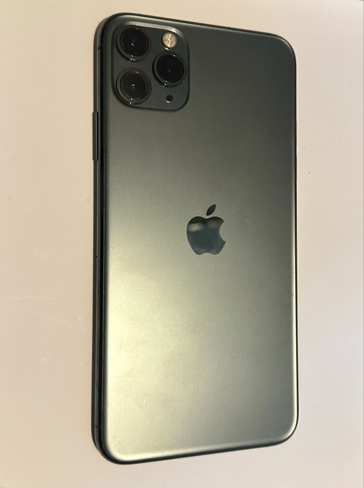 iPhone 11 Pro Max 64GB Midnight Green, Telecommunicatie, IPhone 11 Pro Max, Ophalen of Verzenden, Zo goed als nieuw, 82 %