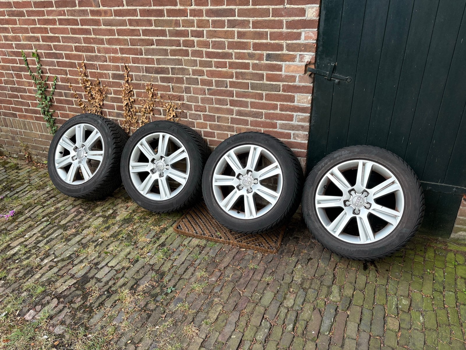 Originele Audi a4 Velgen 17inch 5x112 winterbanden 225/50/17, Auto-onderdelen, Banden en Velgen, Ophalen, Gebruikt, Banden en Velgen