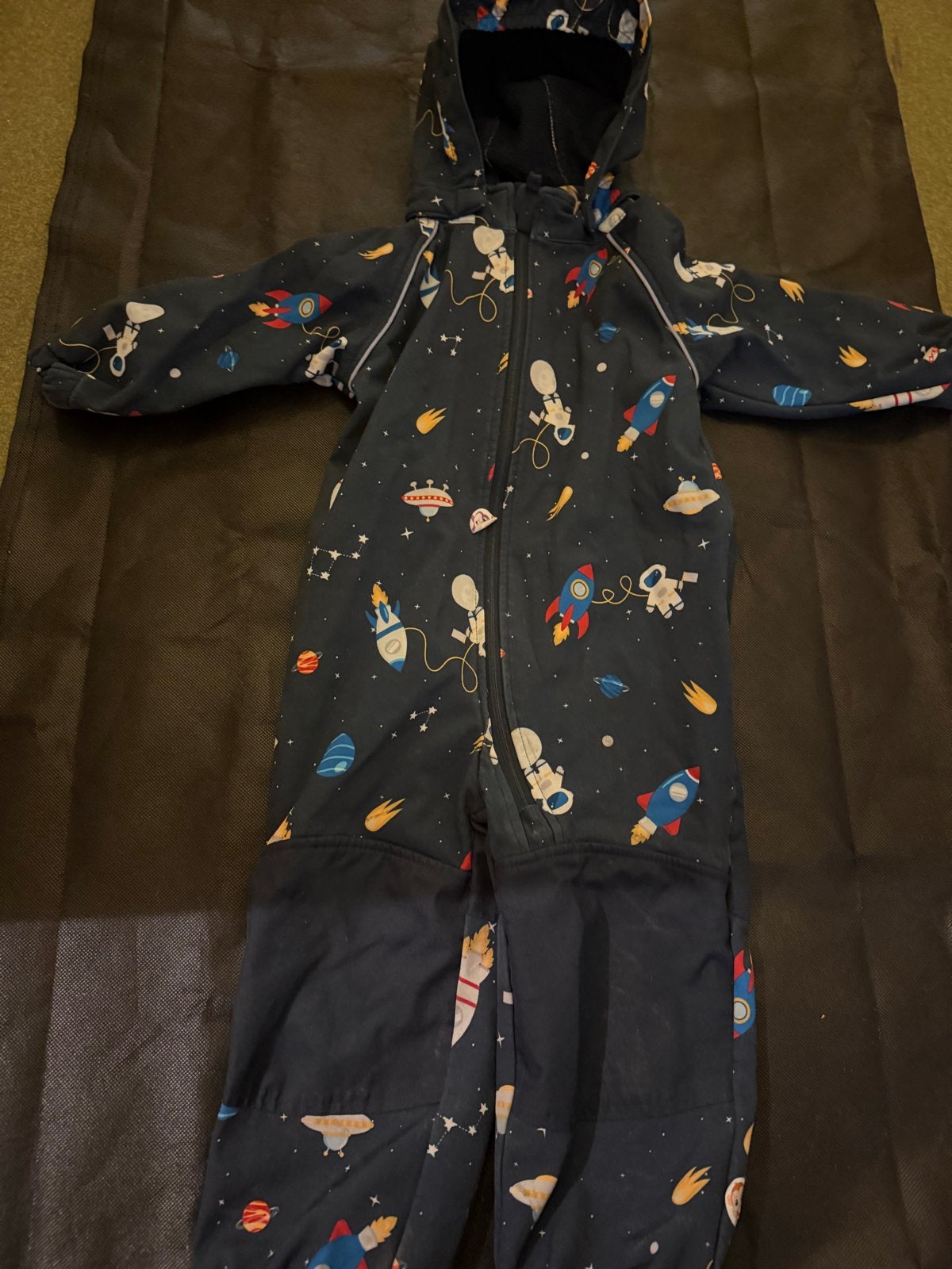 Leuke winterjas/skipak maat 98, Kinderen en Baby's, Kinderkleding | Maat 98, Ophalen of Verzenden, Gebruikt, Jongen of Meisje