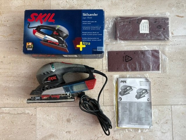 Skil schuurmachine Skilsander 240 Watt, m doos, schuurpapier, Ophalen of Verzenden, Gebruikt, Minder dan 600 watt, Vlakschuurmachine