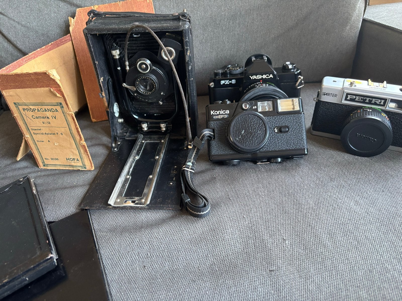 Vintage camera collectie: Yashica, Konica, Petri, Propaganda, Audio, Tv en Foto, Ophalen, Gebruikt, Spiegelreflex, Konica