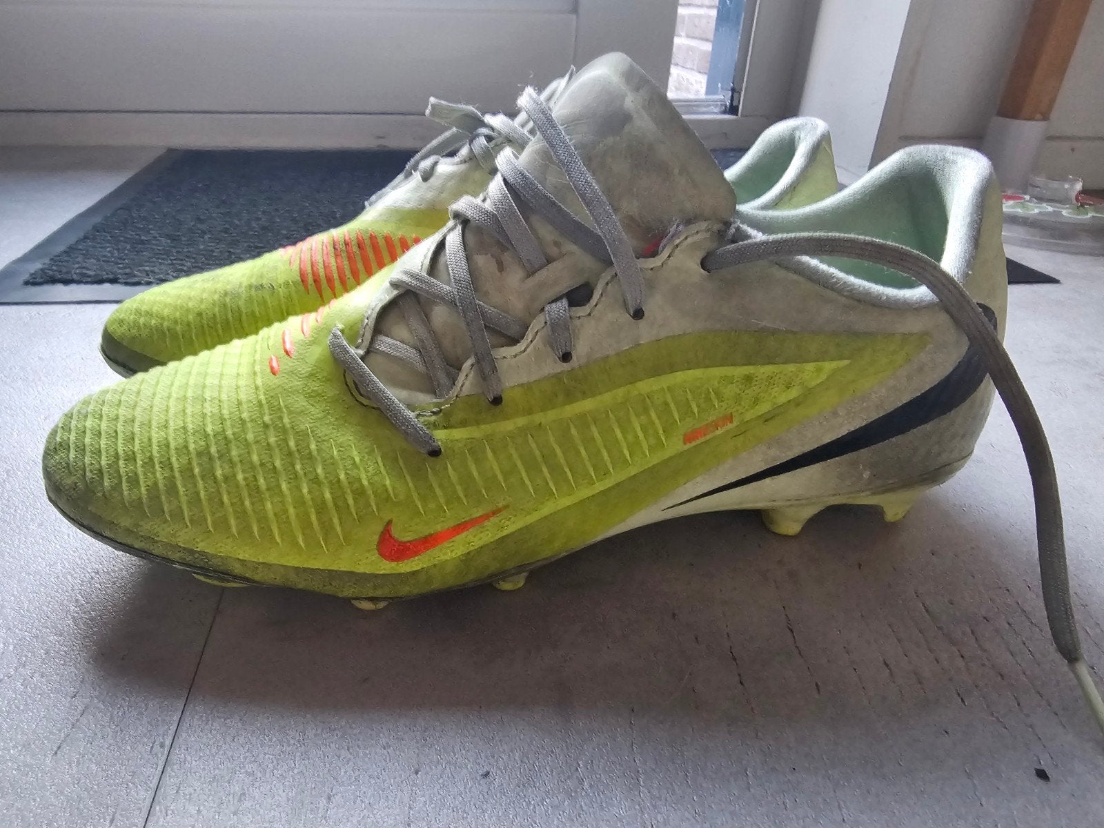 Nike Phantom voetbalschoenen maat 41, Gebruikt, Schoenen, Maat M, Ophalen of Verzenden