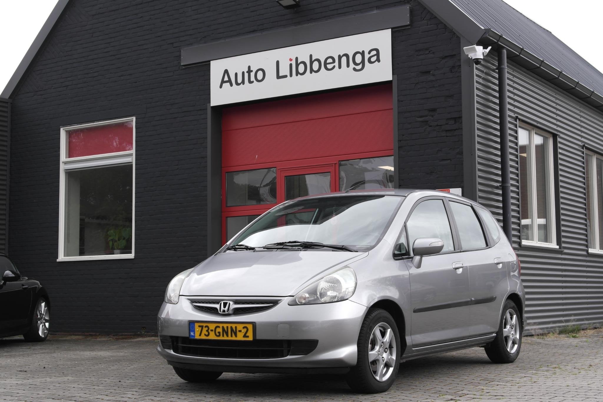 Honda Jazz 1.4 LS AIRCO ECC / STUURBEKR / C.V / APK TOT 02-2, Auto's, Voorwielaandrijving, 83 pk, 4 cilinders, Origineel Nederlands
