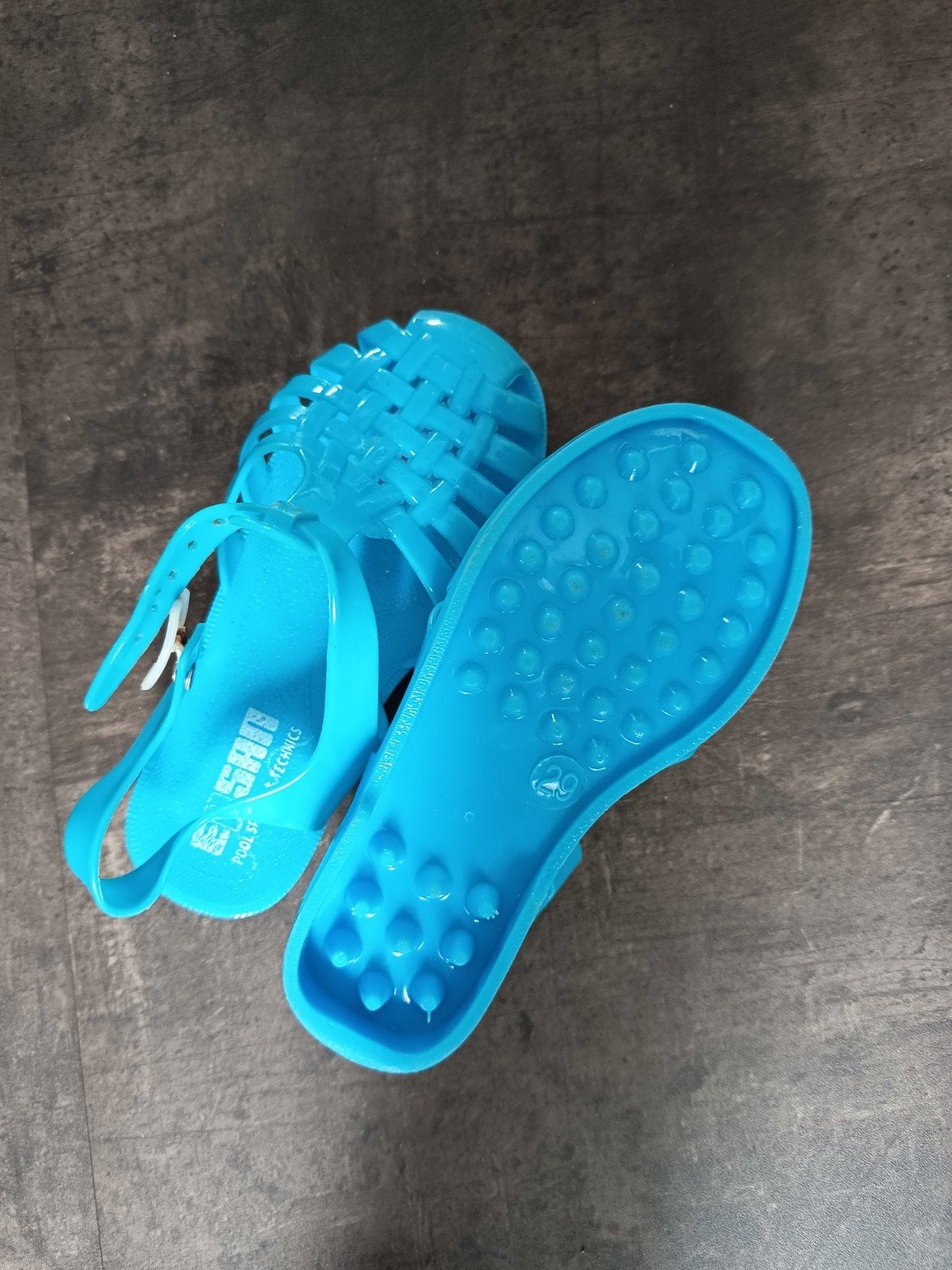 Blauwe waterschoenen maat 29 - Gebruikt, Kinderen en Baby's, Babykleding | Baby-zwemkleding, Jongetje of Meisje, Overige maten