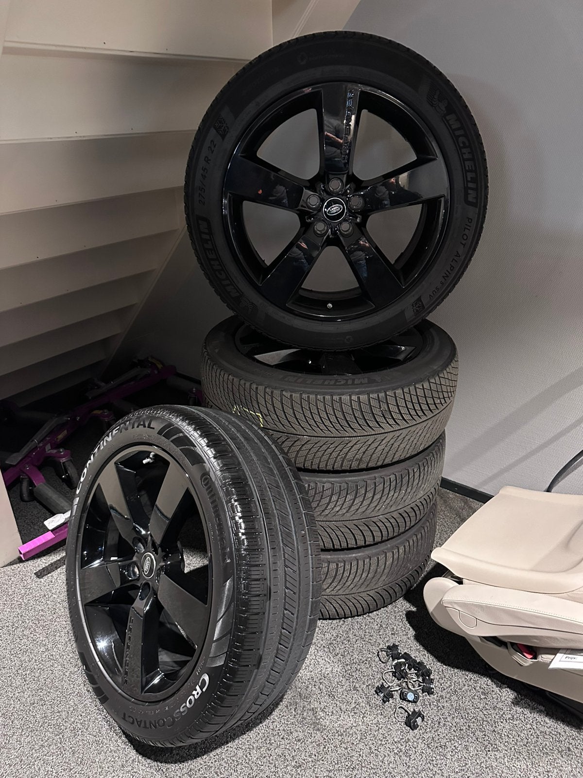 ZGAN Land Rover Defender 22 inch Michelin winter set, Ophalen, Gebruikt, 275 mm, Overige maten