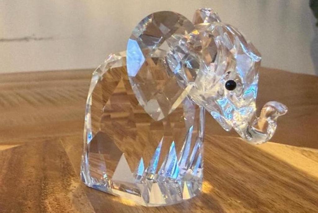 Swarovski kristallen olifant, Ophalen of Verzenden, Zo goed als nieuw, Figuurtje