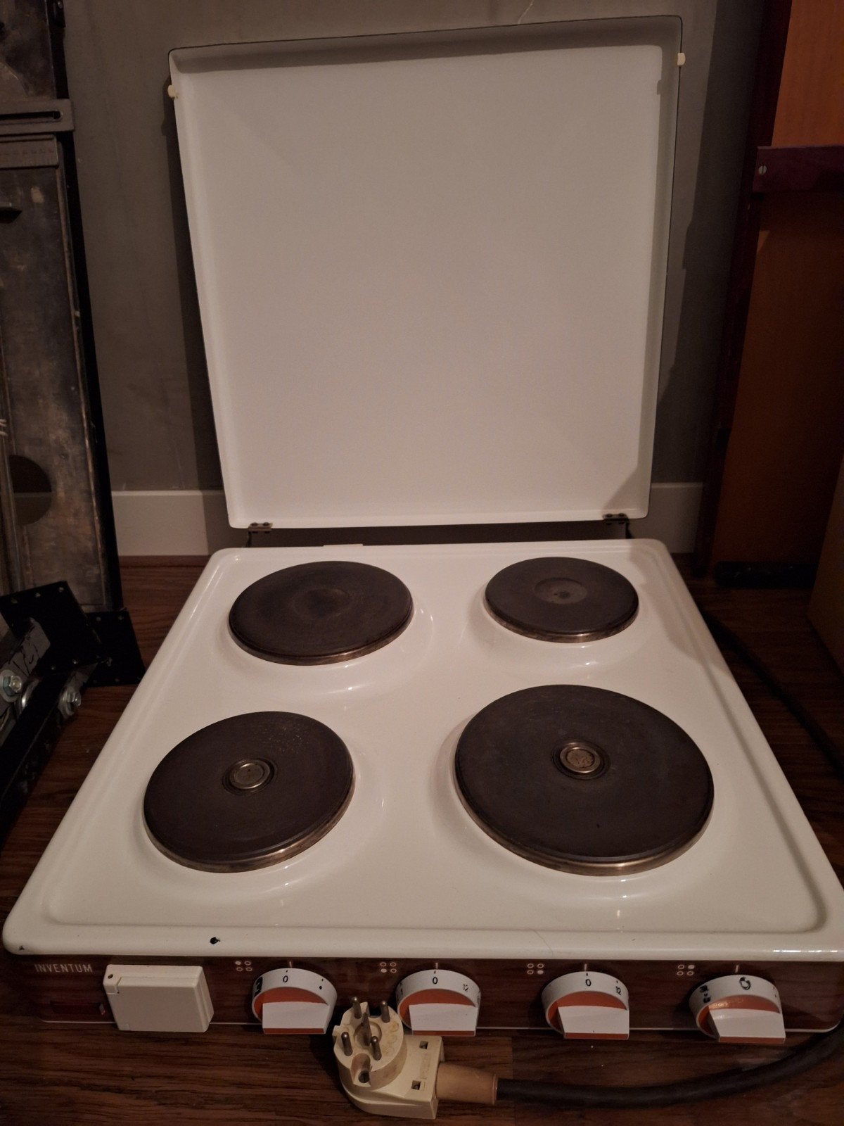 Electrische kookplaat met perilex aansluiting, Ophalen, Gebruikt, Minder dan 85 cm, 4 kookzones
