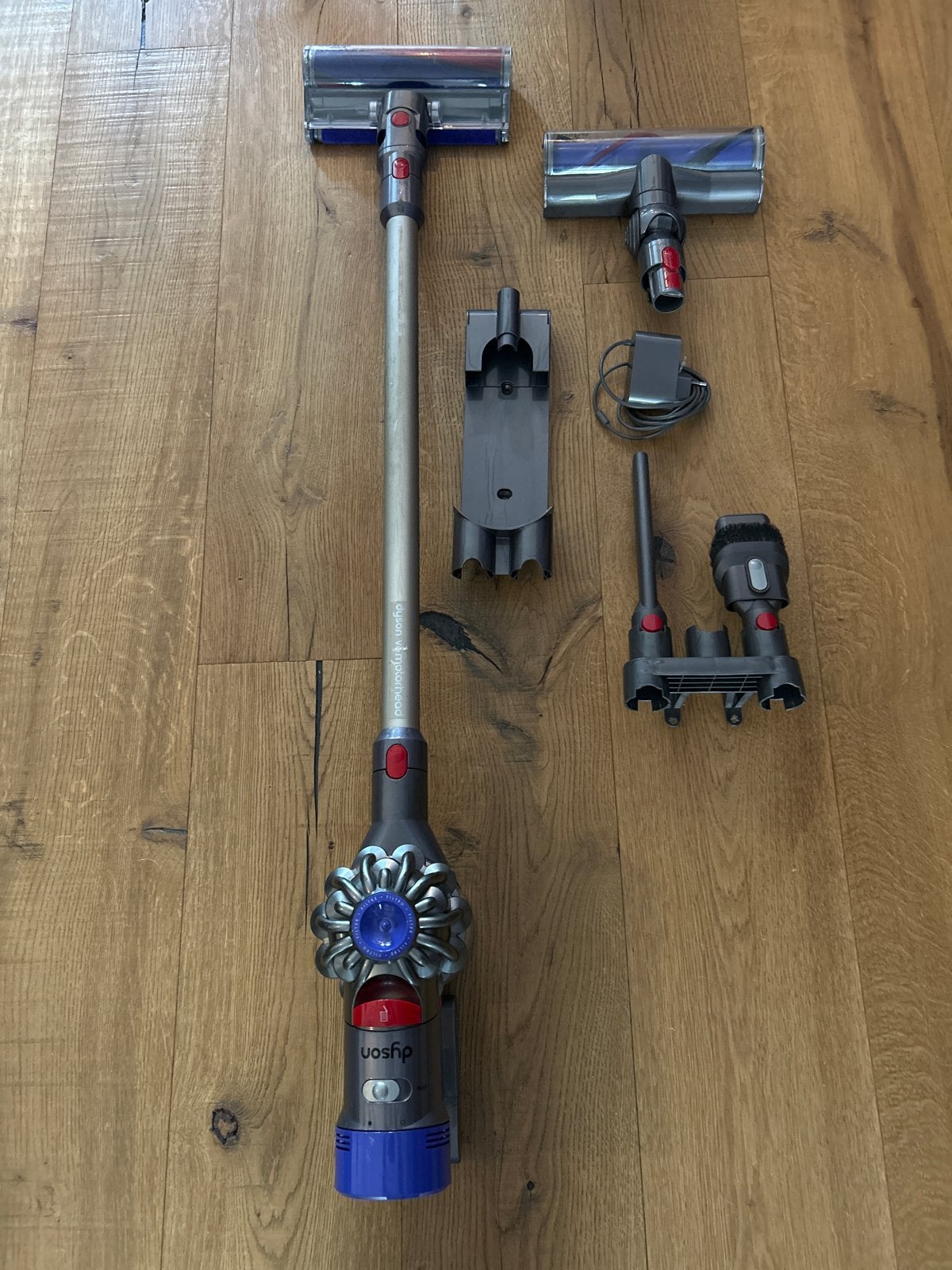 Dyson V8 Steelstofzuiger met accessoires, Ophalen, Gebruikt, Draadloos, Dyson