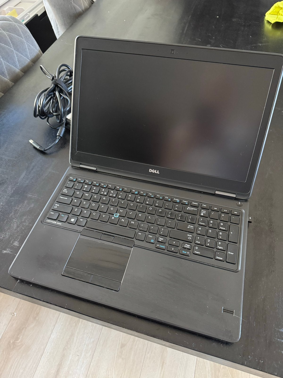 Laptop met Windows 11, 8GB RAM, 250GB SSD, Ophalen, Dell, Gebruikt, Met videokaart