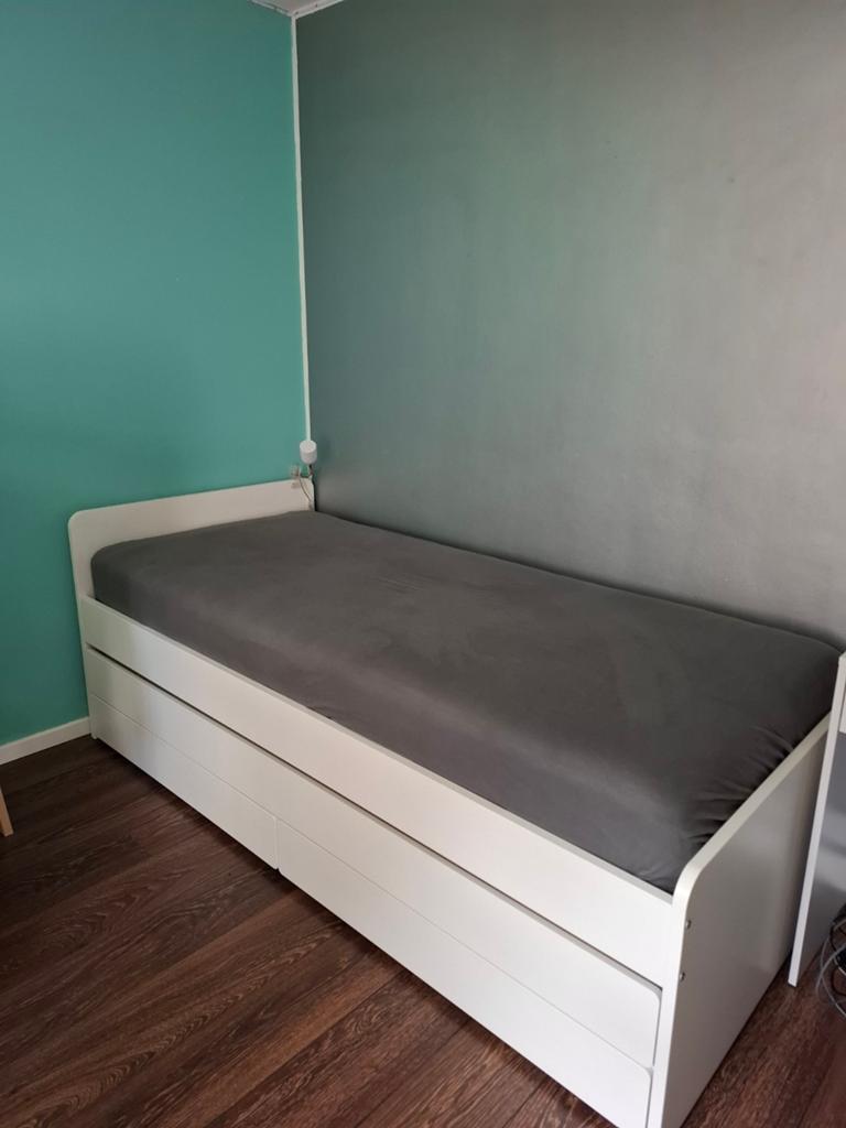 Handig bed met onderbed en grote opberglades., Ophalen, 90 cm, Eenpersoons, Wit