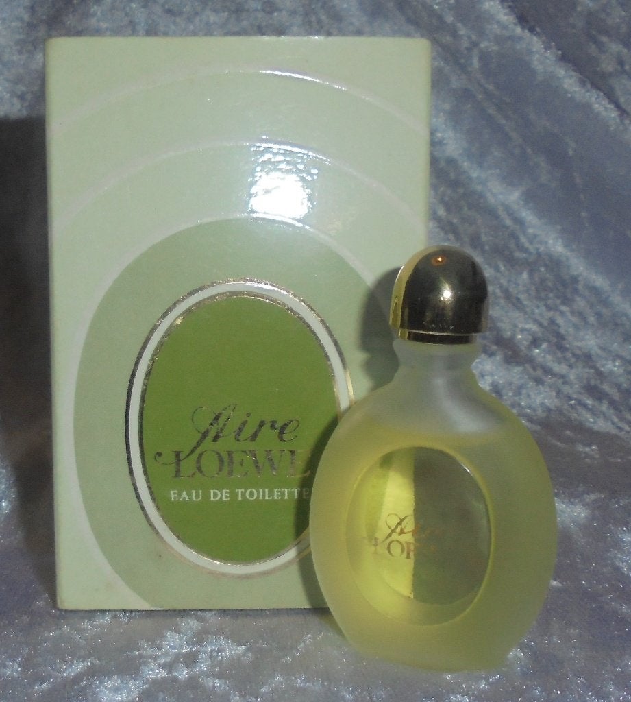 Volle parfum mini Loewe aire + doosje, Ophalen of Verzenden, Zo goed als nieuw, Miniatuur, Gevuld