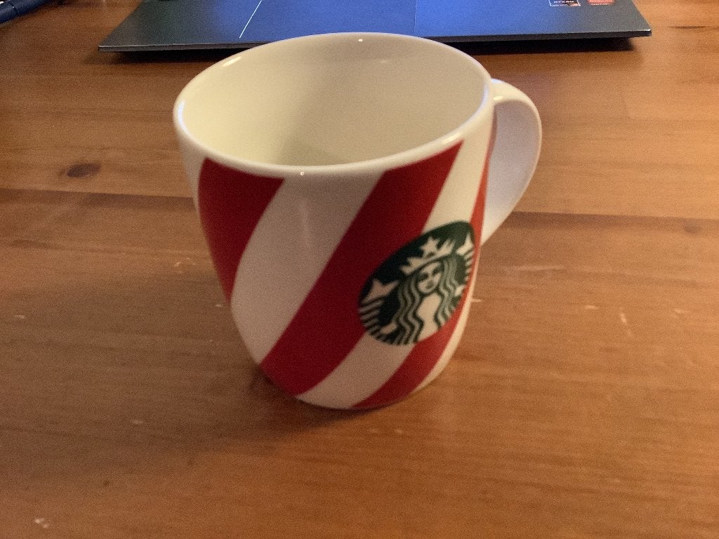 Starbucks mok. rood wit gestreept, groen logo. 9 cm hoog, Overige stijlen, Starbucks, Aardewerk, Mok