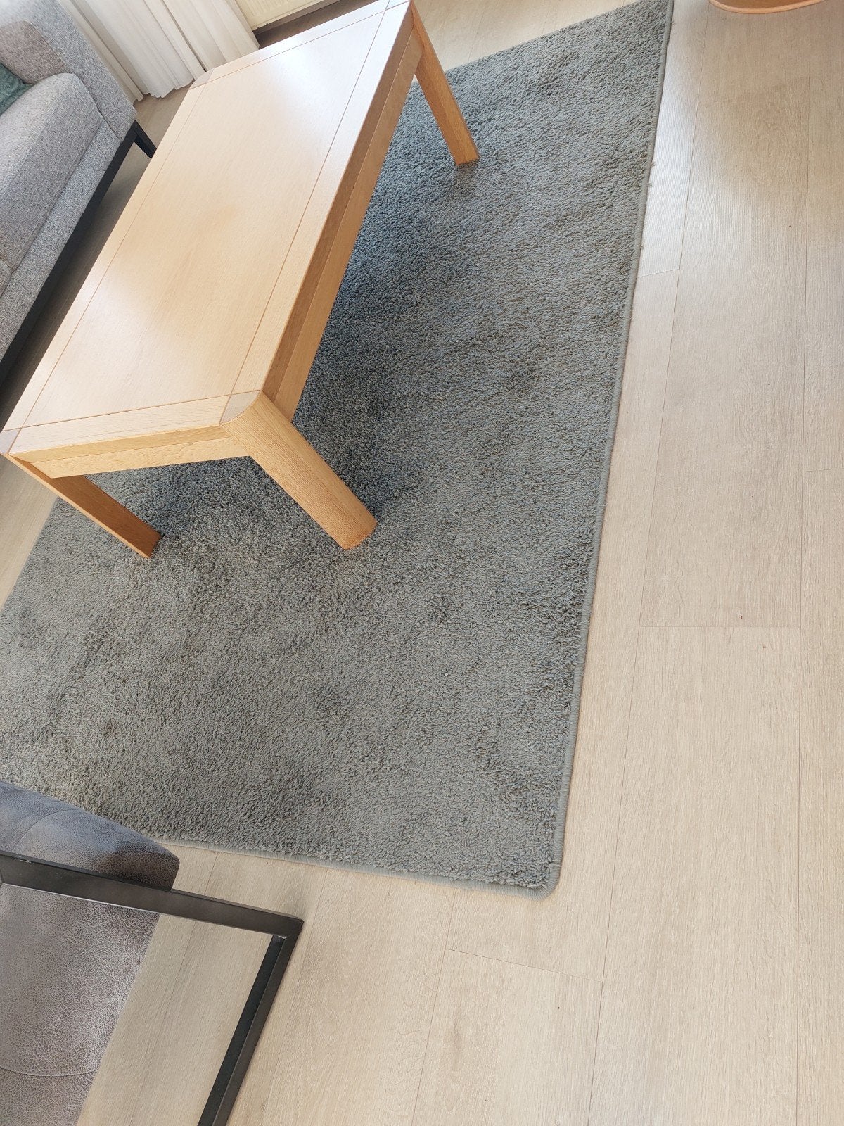 Grijs vloerkleed - Gebruikt, Huis en Inrichting, Ophalen, Gebruikt, Modern, Scandinavisch, 150 tot 200 cm