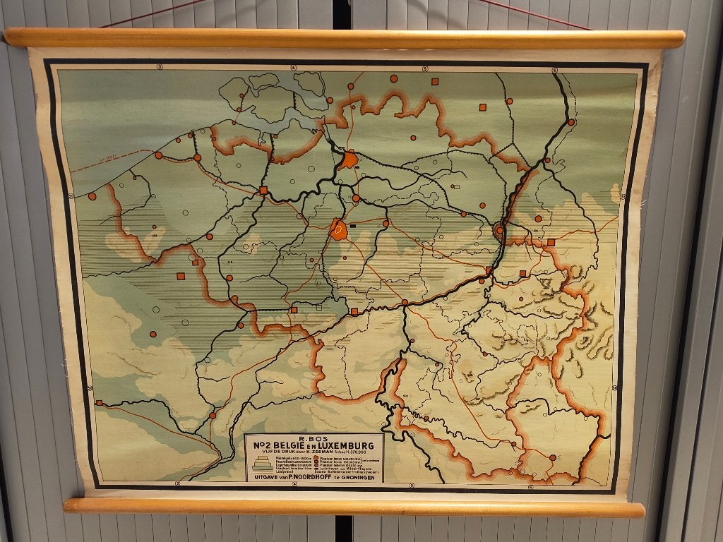 Vintage schoolkaart België – R. Bos – 5e druk ca. 1953, Ophalen, Aardrijkskunde