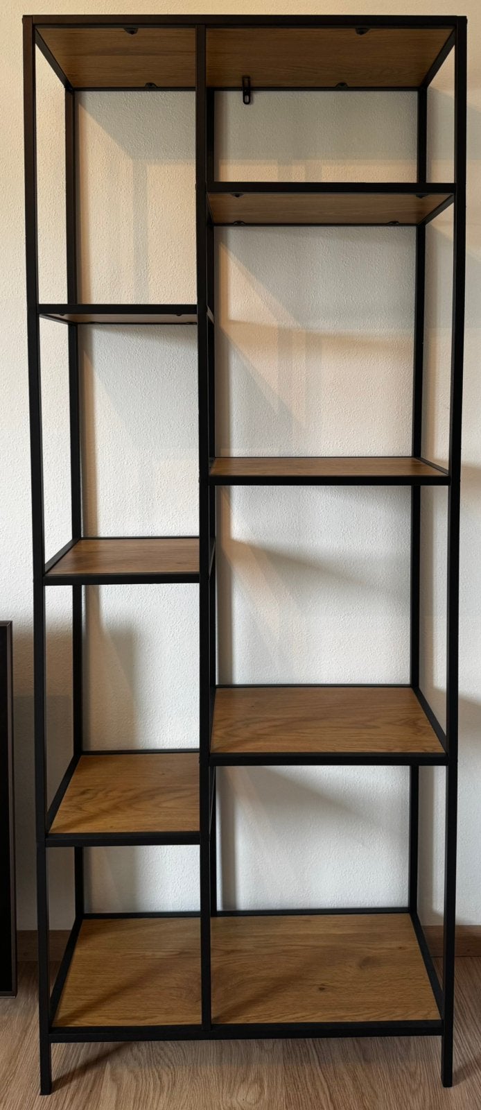Jysk Trappedal (open kast), Huis en Inrichting, Kasten | Boekenkasten, Ophalen, Met plank(en), 50 tot 100 cm, Zo goed als nieuw