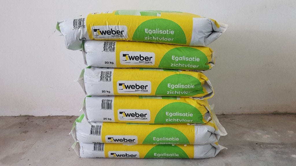 Zes zakken Weber egaliseermiddel in verpakking, Doe-het-zelf en Verbouw, Ophalen, Overige materialen, 50 tot 150 cm, Overige typen