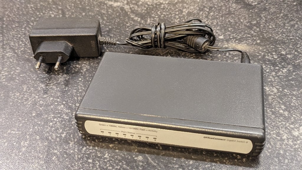3COM OfficeConnect Gigabit Switch 8, Ophalen of Verzenden, Zo goed als nieuw