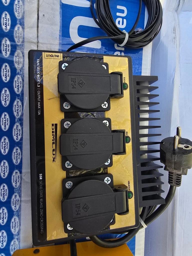 Dimlux Box SSR Solid State Relais 3x IP54, Ophalen of Verzenden, Gebruikt