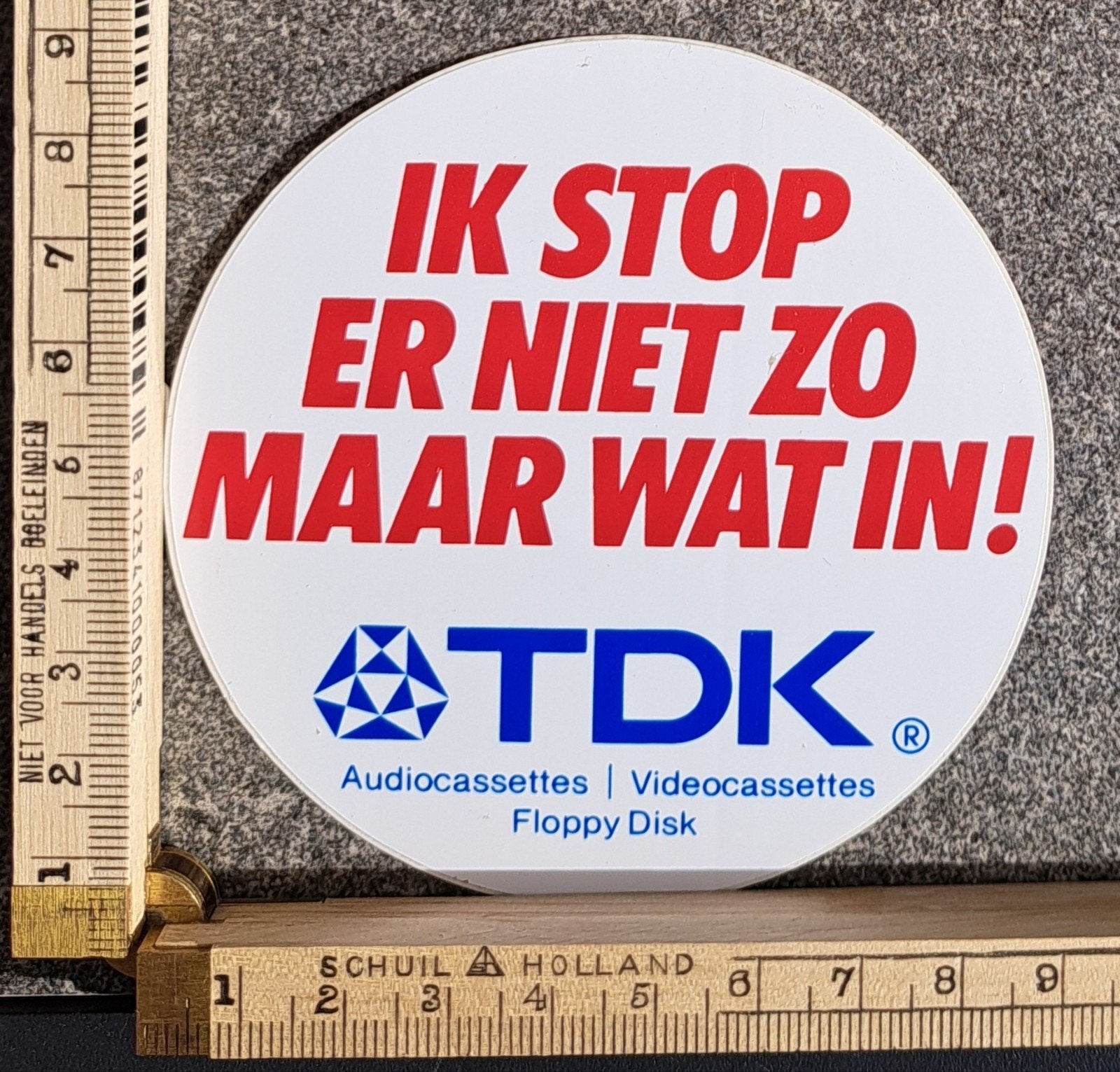Vintage sticker TDK ik stop er niet zomaar wat in! Wit merk, Ophalen of Verzenden, Zo goed als nieuw
