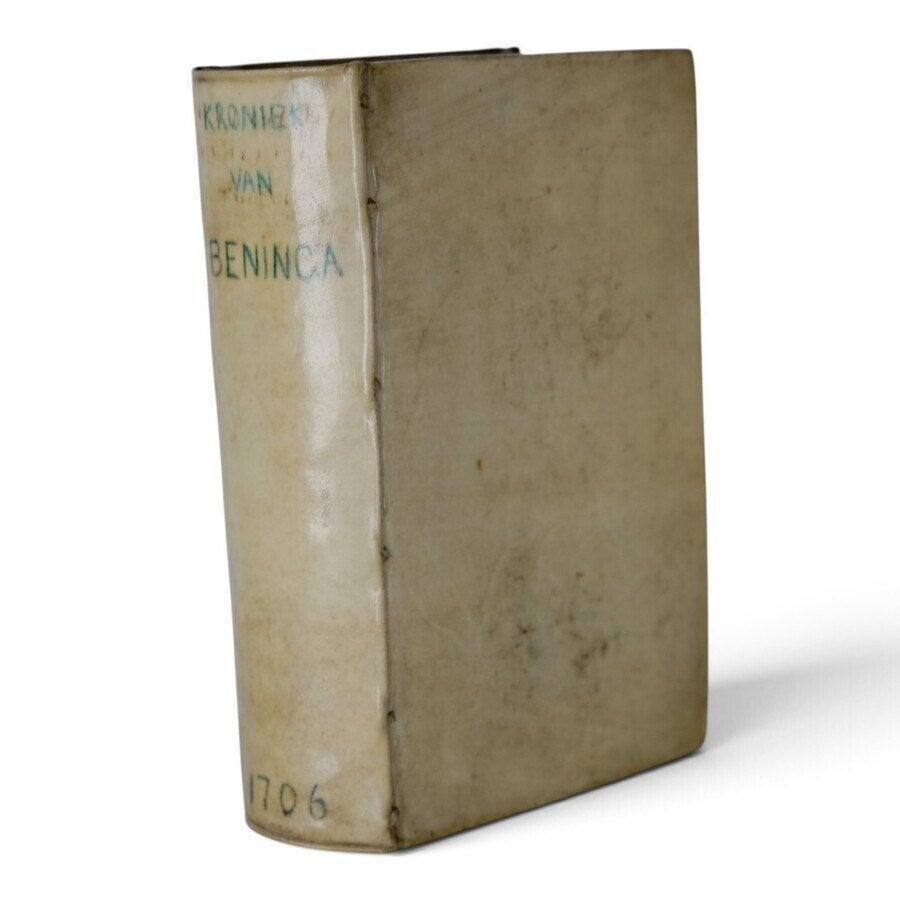 Boek 'Chronyck oft Historie van Oost-Frieslant', 1706