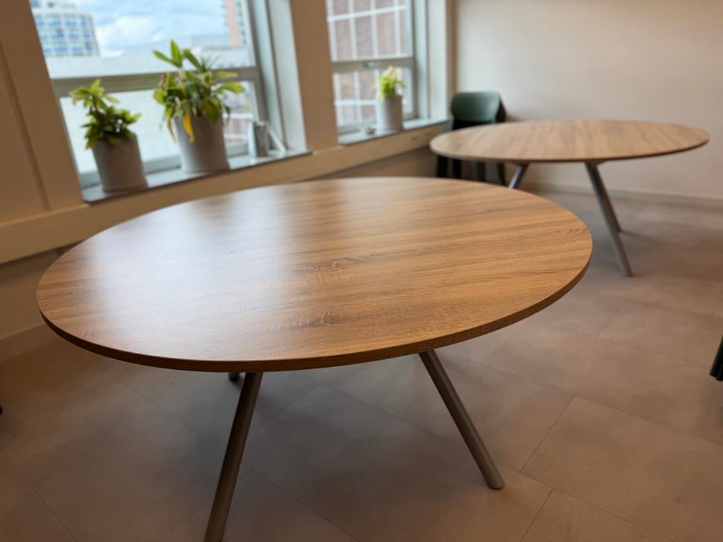 Ronde vergadertafel - Vincenza eik met greysilver poten, Huis en Inrichting, Tafels | Eettafels, Ophalen, 100 tot 150 cm, Rond