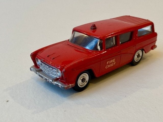 Dinky Toys 257 Nash Rambler Fire Chief (+/- 1:48), Ophalen of Verzenden, Gebruikt, Bus of Vrachtwagen, Dinky Toys