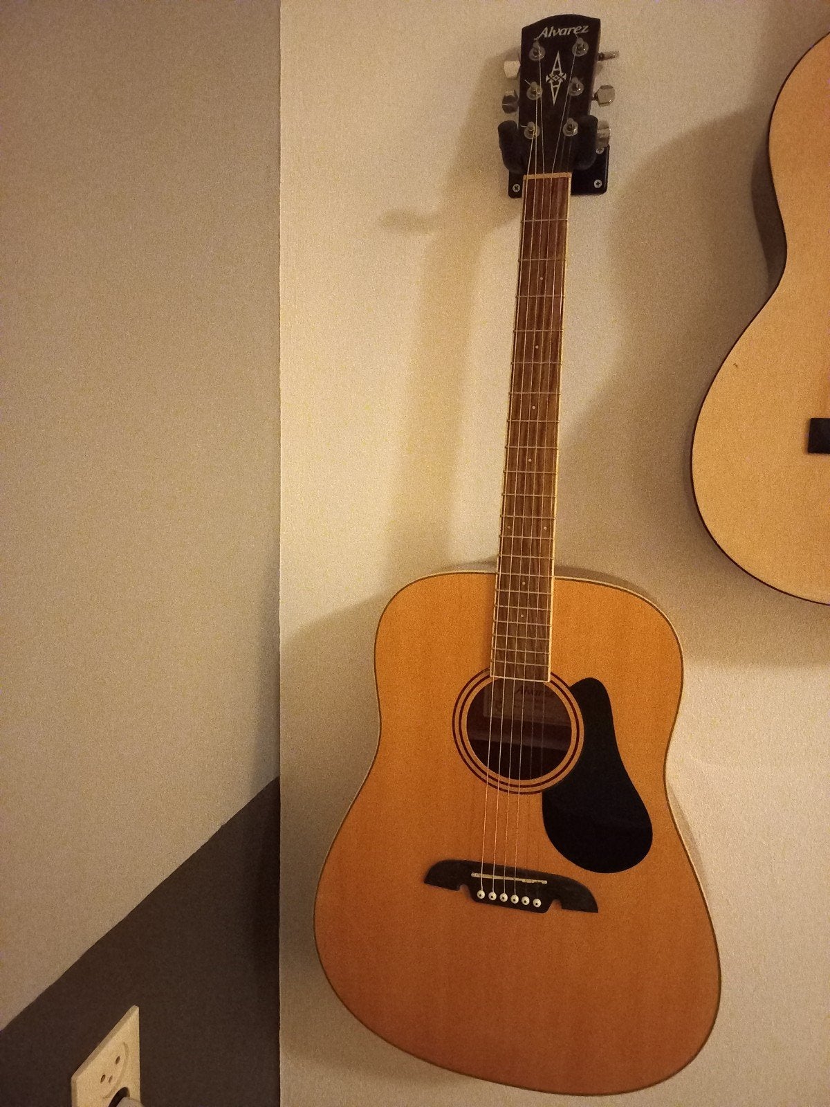 Alvarez gitaar, Ophalen, Gebruikt, Klassieke of Spaanse gitaar