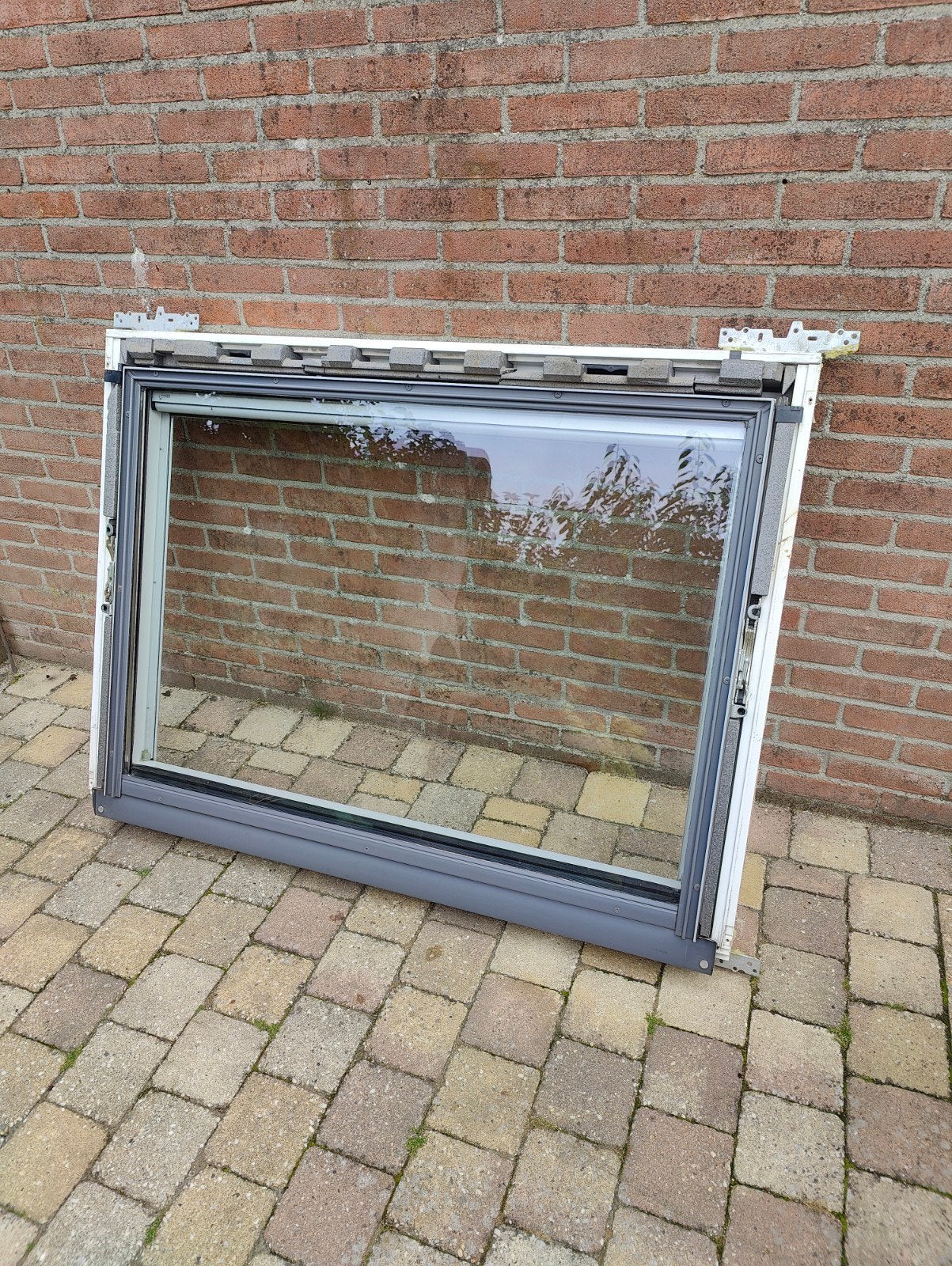 Velux GGL UK04 Dakraam met Rolgordijn 134x98 cm, Ophalen, 80 tot 120 cm, Zo goed als nieuw, Dubbelglas