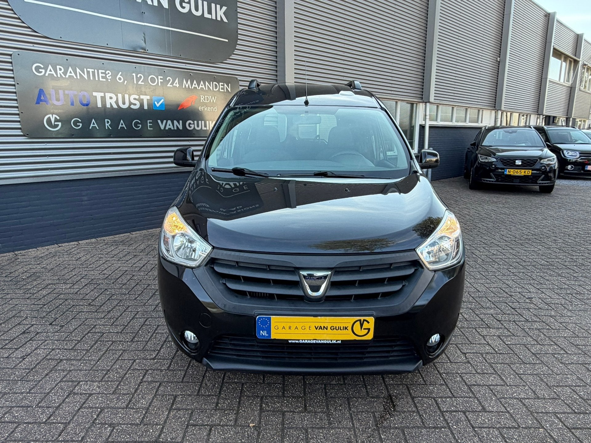 Dacia Dokker 1.2 TCe Lauréate 116PK Navi,Airco,Cruise,Isofi, Voorwielaandrijving, Euro 5, Stof, Gebruikt