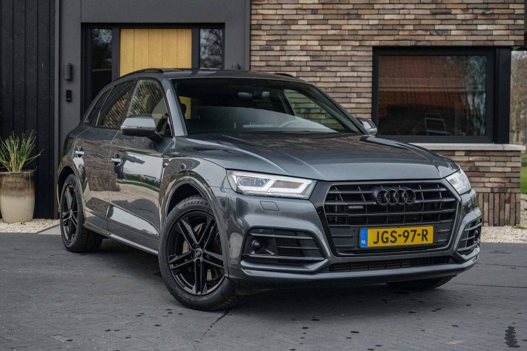 Audi Q5 Competition 55 TFSI e Quattro 367PK Pano/ACC/B&O/Luc, Auto's, Automaat, 14 kWh, Euro 6, 4 cilinders