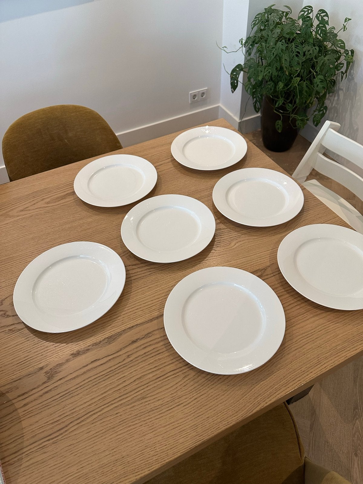 7x Maxwell & Williams platte borden - Gebruikt, Ophalen, Gebruikt, Overige merken, Bord(en)