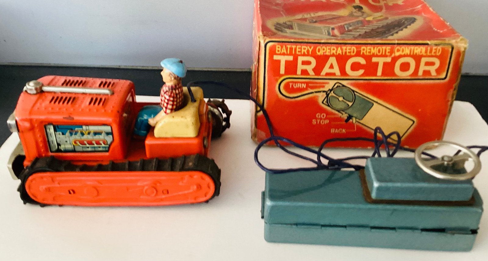 Vintage 1950 blikken Tractor ,Yonezawa,Japan,battery OVP, Antiek en Kunst, Antiek | Speelgoed, Ophalen