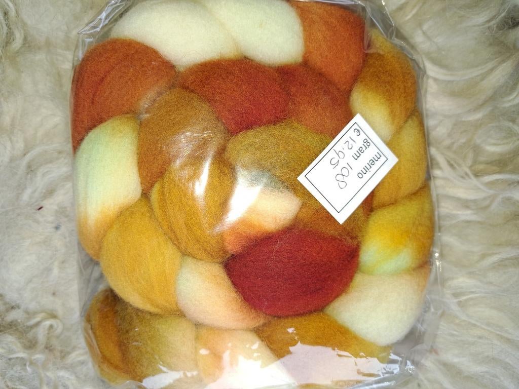 Geverfde merino lontwol spinnen vilten wol spinwol viltwol, Hobby en Vrije tijd, Nieuw, Ophalen of Verzenden, Lotjeswol, Spinwol