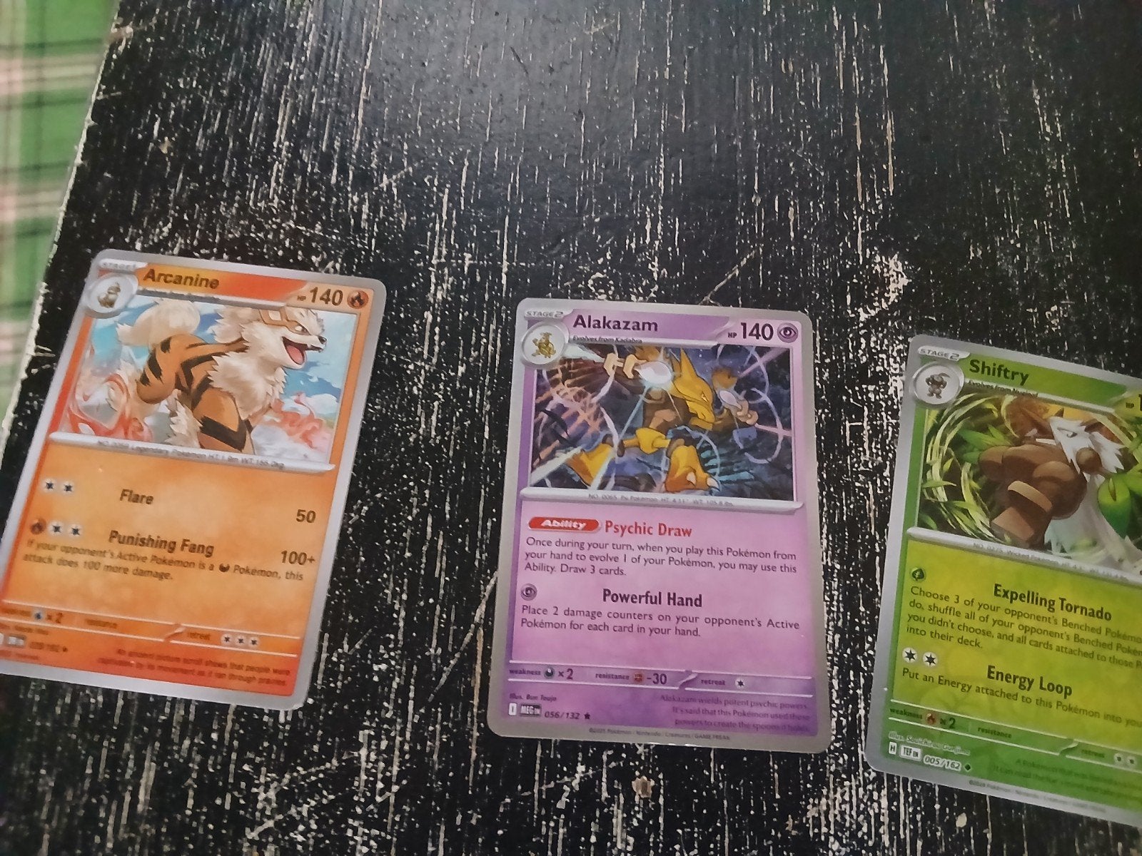 Pokemon kaarten en pokemon 2 hoesje, Ophalen of Verzenden, Zo goed als nieuw, Meerdere kaarten