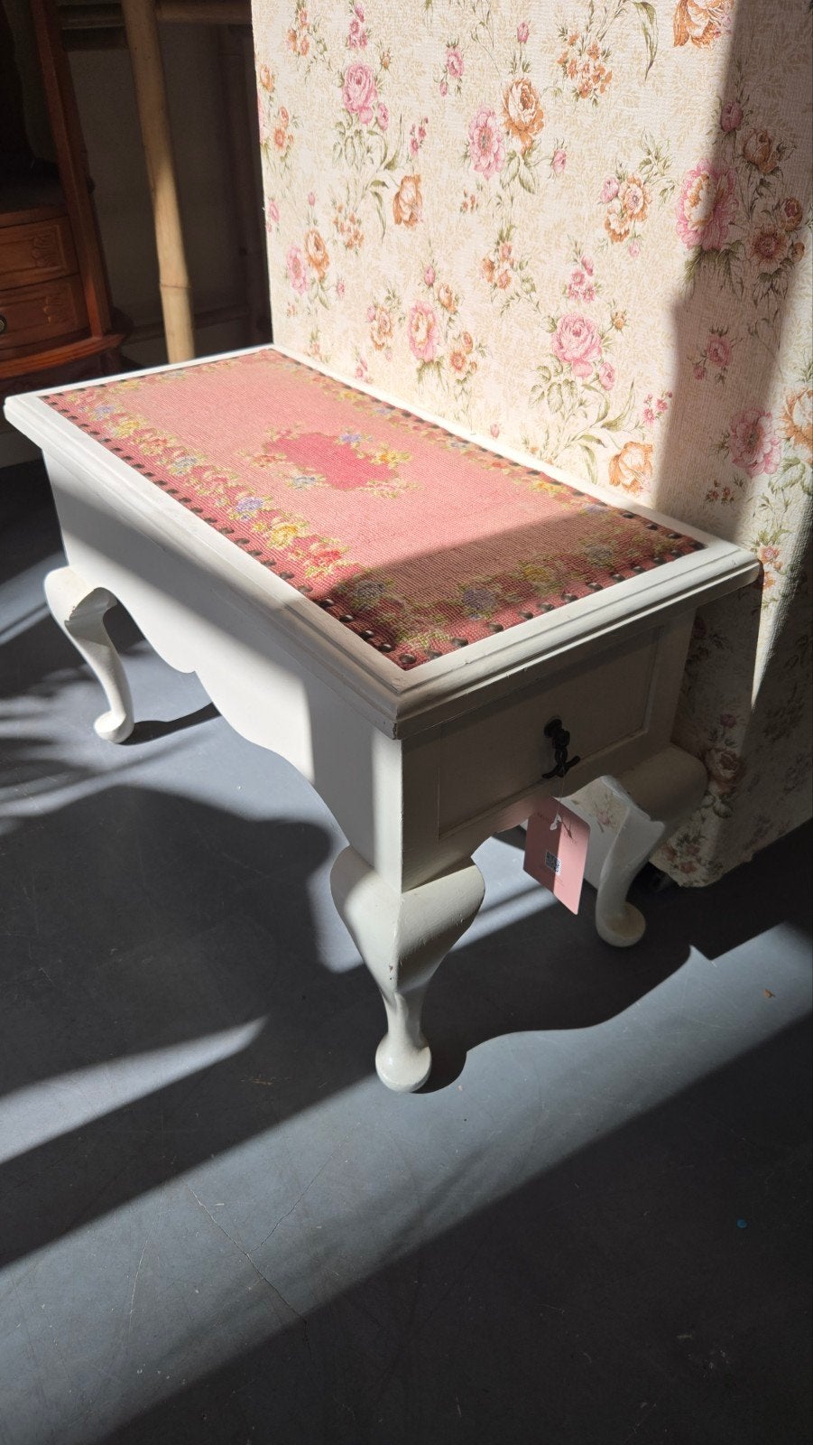 Vintage Queen Ann Bijzettafel met Lade - Roze Bloemenprint, Ophalen
