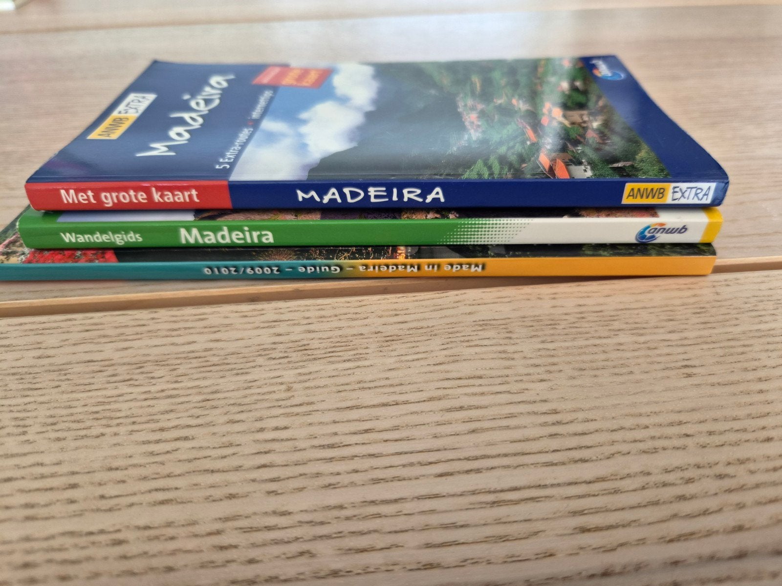 ANWB Wandelgids Madeira + ANWB Extra Madeira, Europa, Ophalen of Verzenden, Zo goed als nieuw, Reisgids of -boek