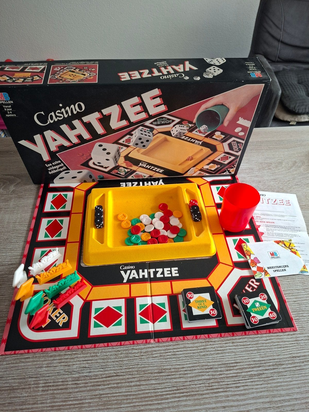 Casino Yahtzee Bordspel, Drie of vier spelers, Ophalen of Verzenden, Zo goed als nieuw, MB Spellen