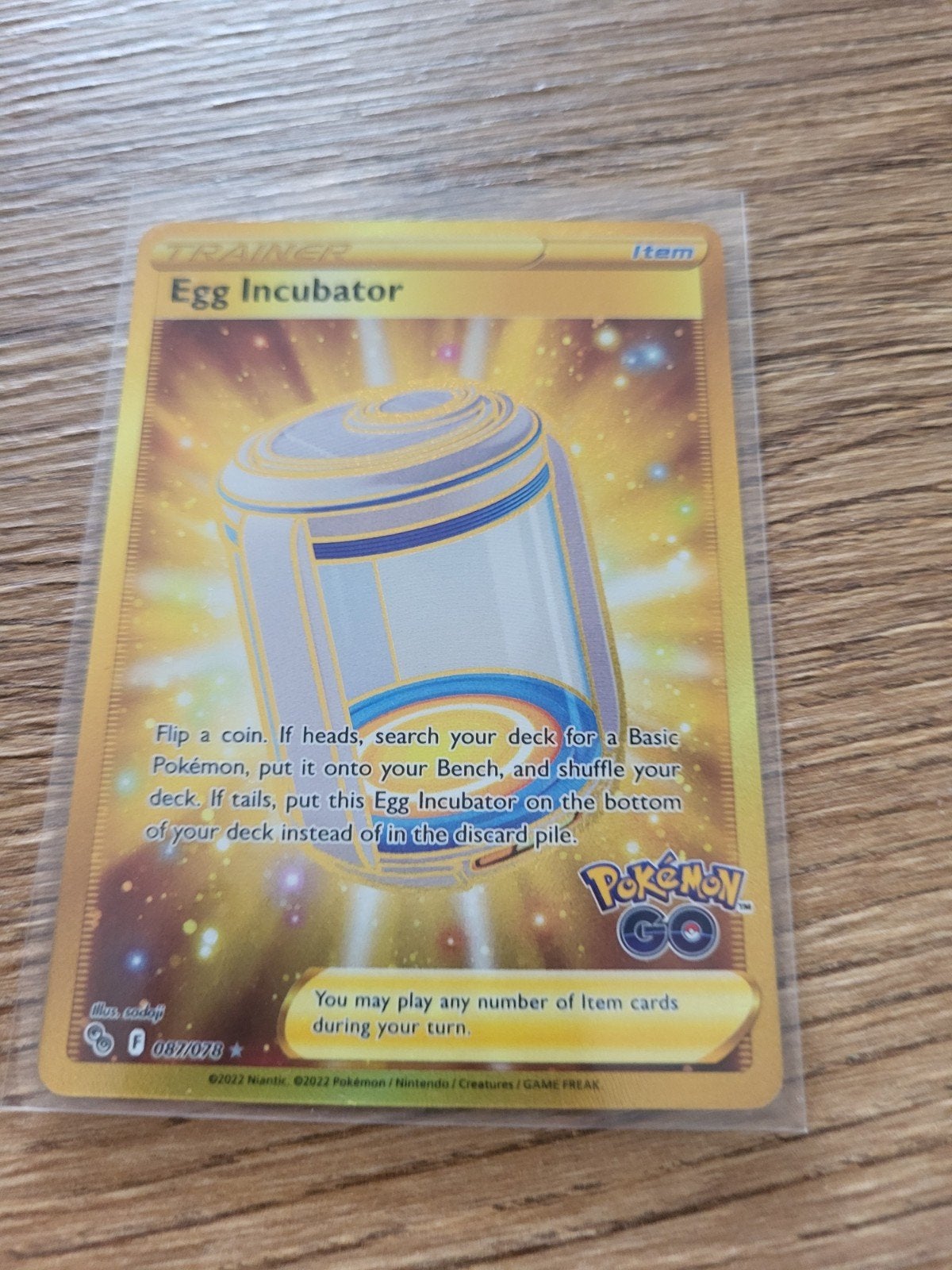 Pokémon TCG: Egg Incubator (Gold Secret Rare) - Pokémon GO, Ophalen of Verzenden