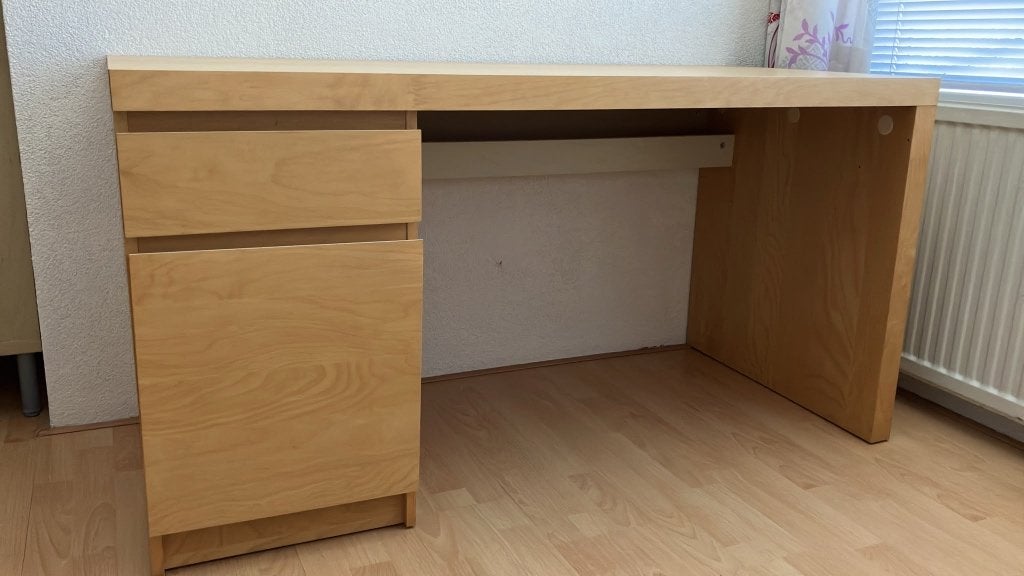 Ikea MALM bureau - beige, Huis en Inrichting, Bureaus, Ophalen, Gebruikt, Scandinavisch, 65 cm