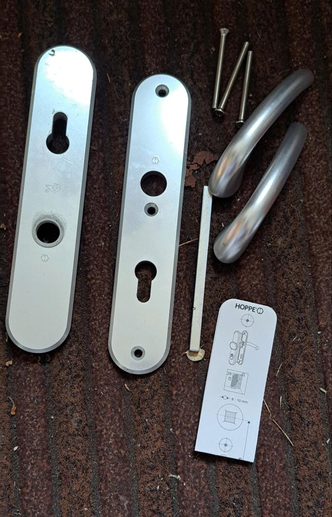 Hoppe Deurklinken Set - Zo goed als nieuw, Ophalen of Verzenden, Zo goed als nieuw, Hoppe AG, Metallwarenfabrik, Steinachstraße 5, 97792 Ramsthal, Duitsland