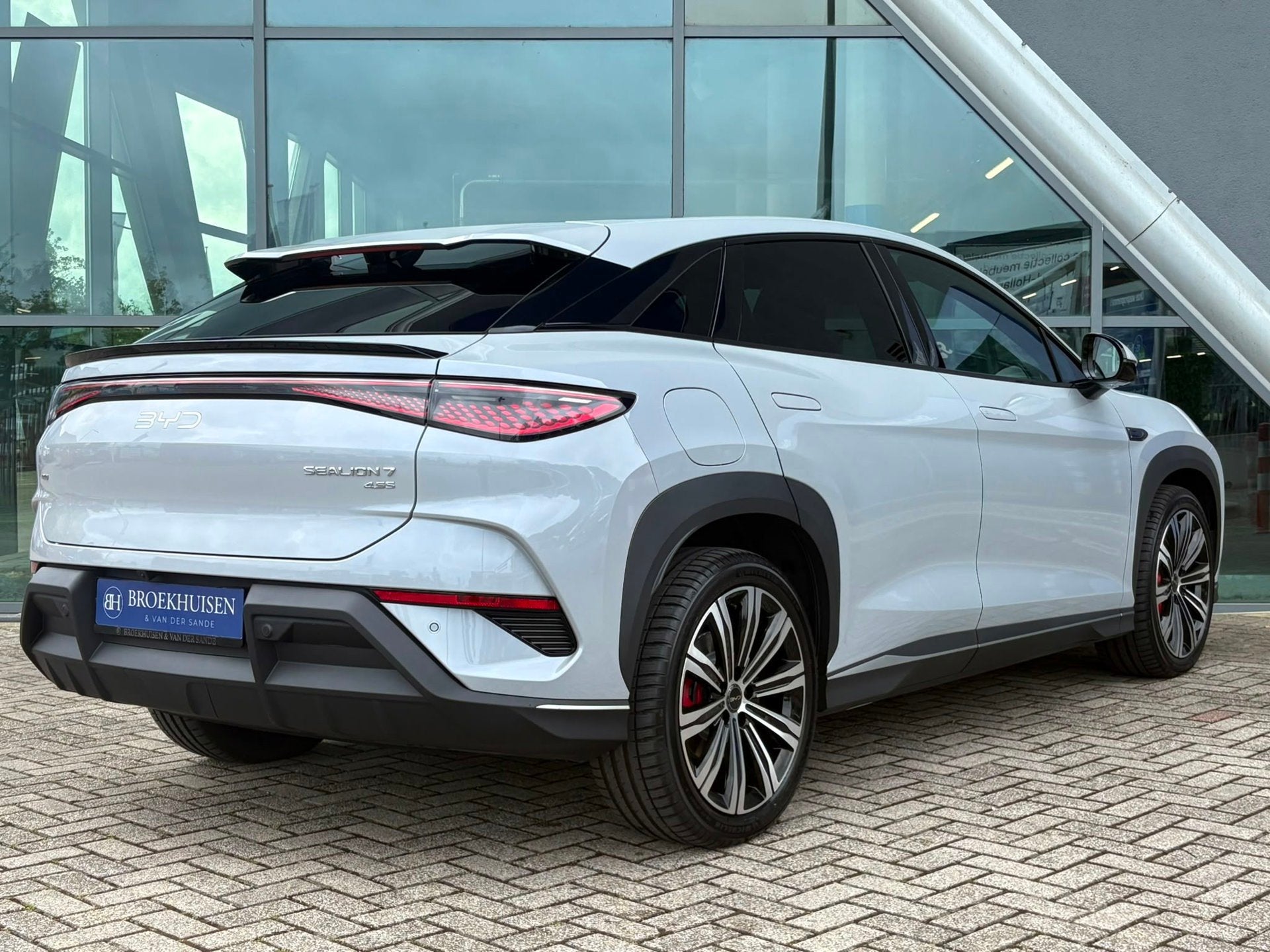 BYD SEALION 7 Excellence AWD 91.3 kWh 4 Wheel drive 531pk Pa, Auto's, Automaat, Dealer onderhouden, Zwart, Adaptive Cruise Control