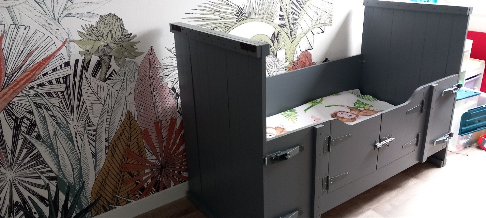 Massief houten kinderbed 150x70 cm met lattenbodem, Ophalen, Gebruikt, 190 cm of minder, Grijs
